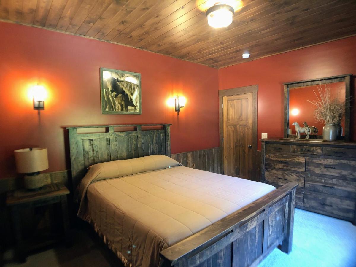 Sojourner'S Lodge & Log Cabin Suites Dundee Buitenkant foto
