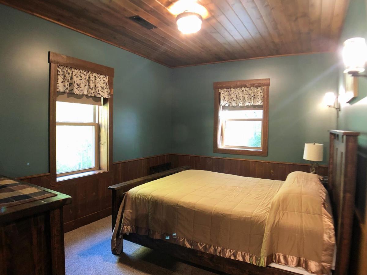 Sojourner'S Lodge & Log Cabin Suites Dundee Buitenkant foto