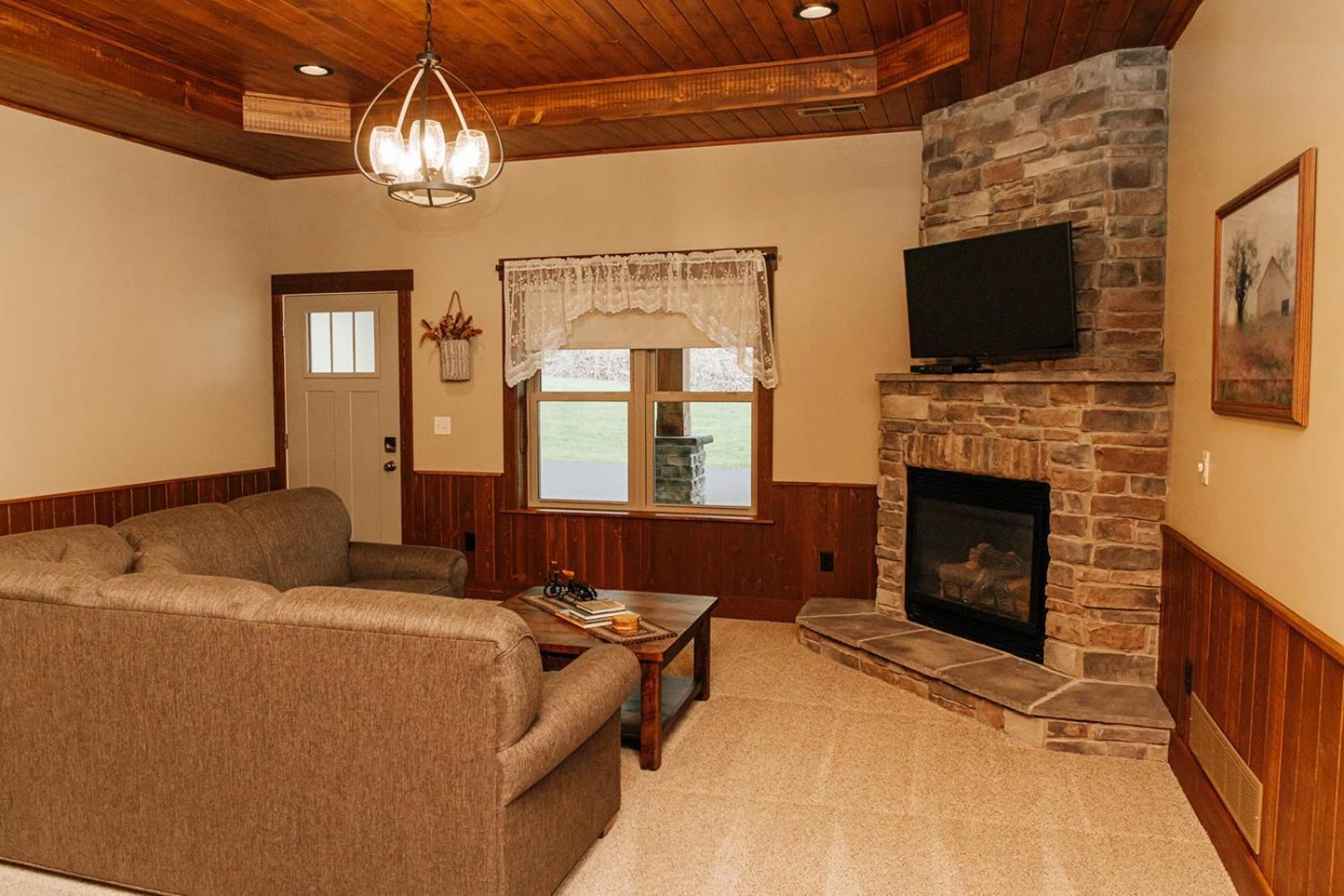 Sojourner'S Lodge & Log Cabin Suites Dundee Buitenkant foto